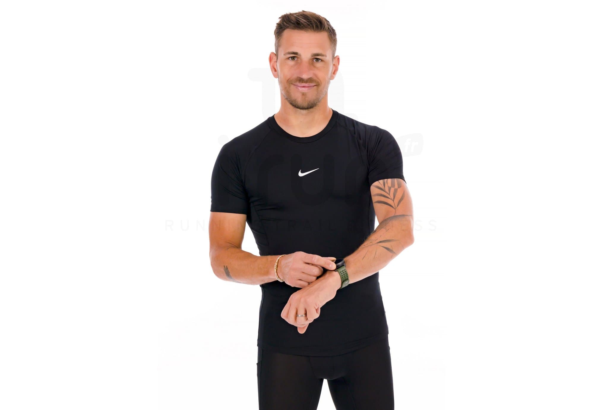 Nike Pro M